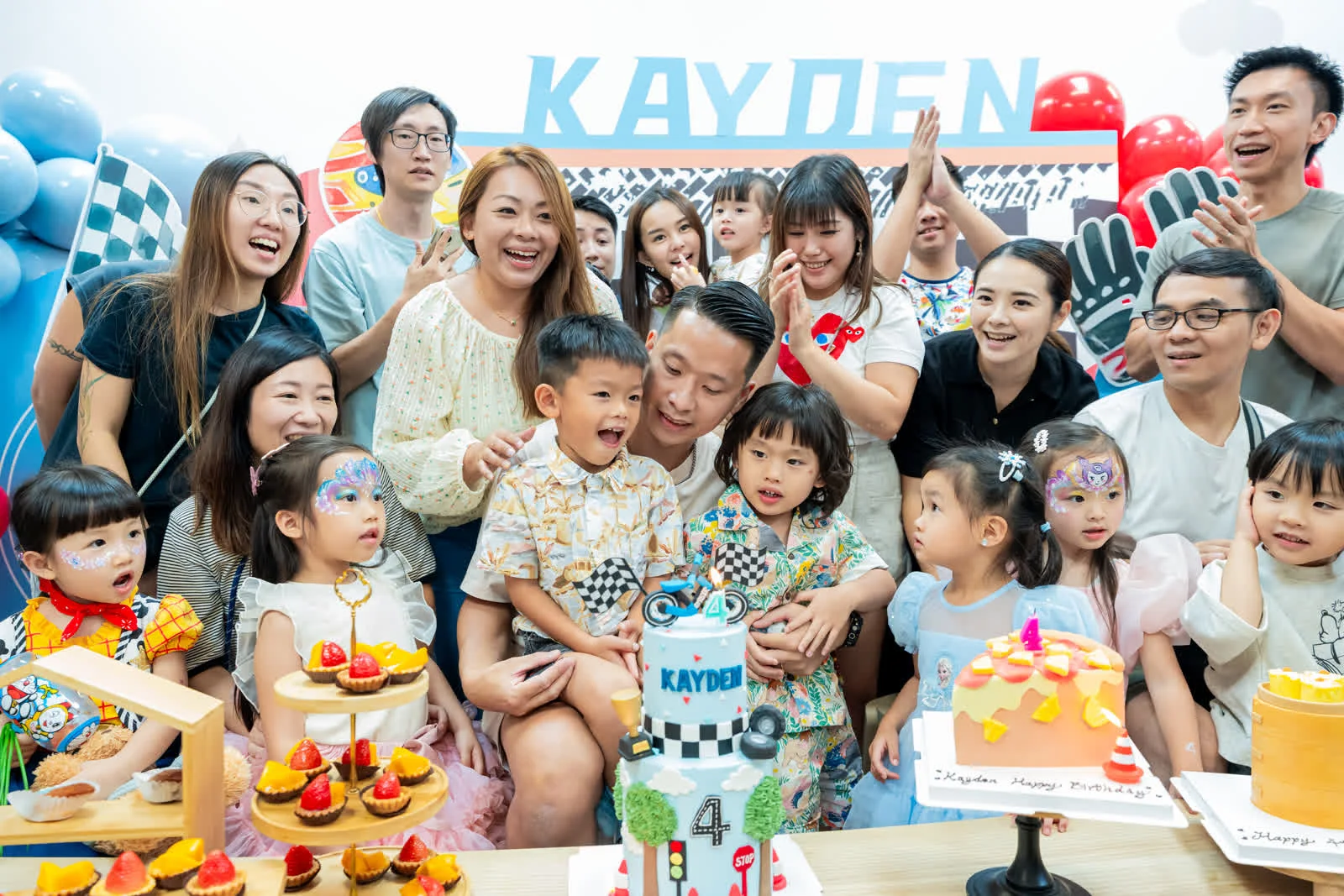 Kids birthday party cake table setup — Kayden's birthday