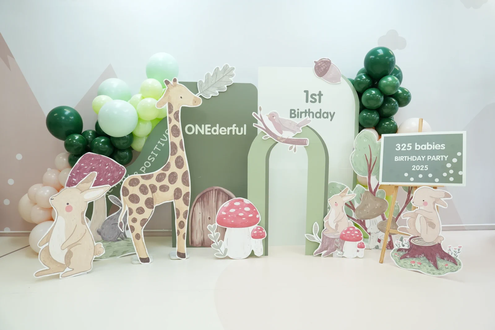 Baby E Playhouse Animals theme