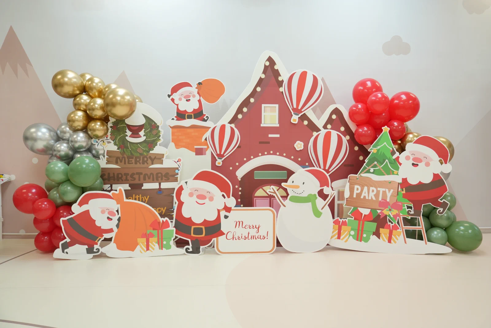 Baby E Playhouse Seasonal theme