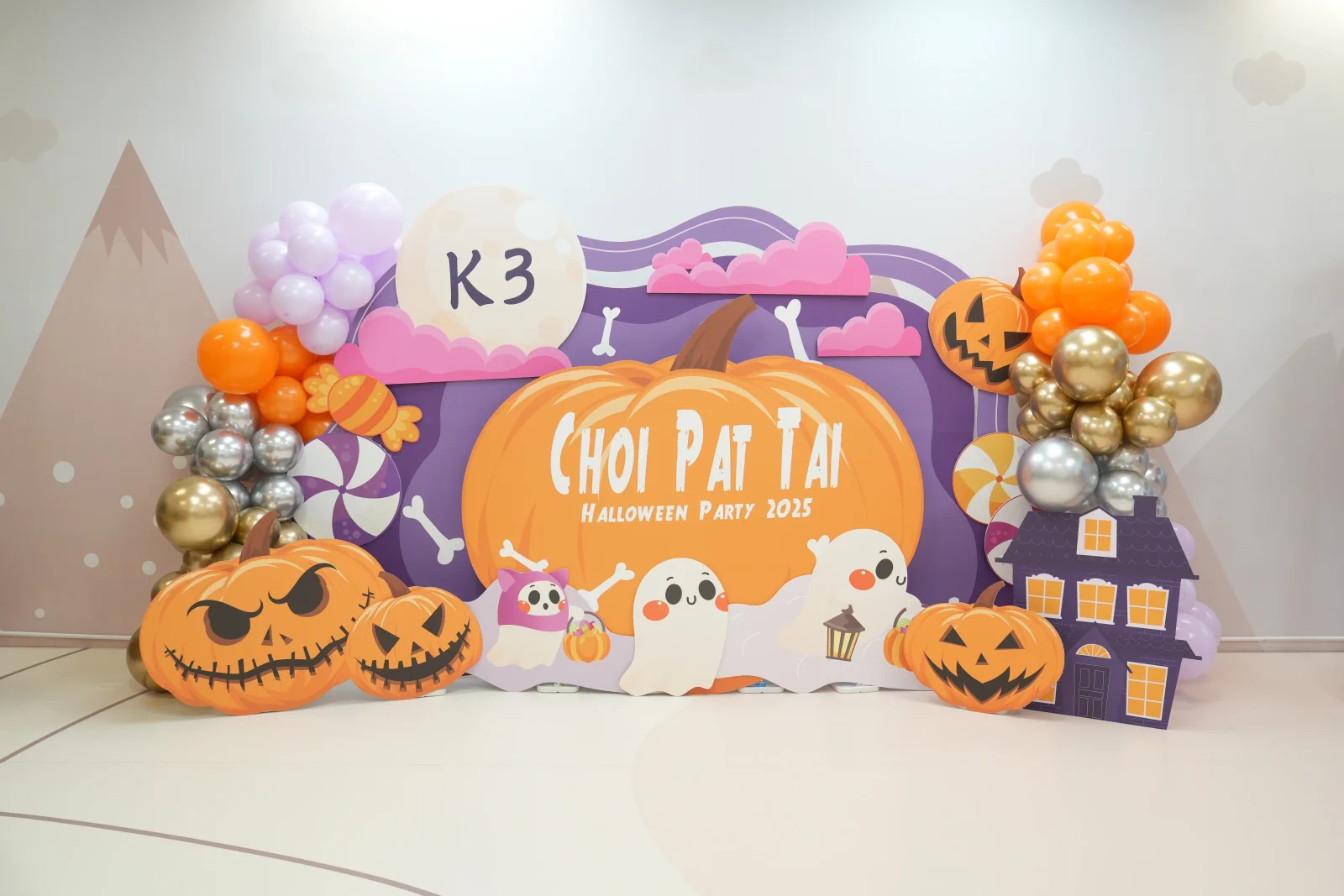 Baby E Playhouse Seasonal theme