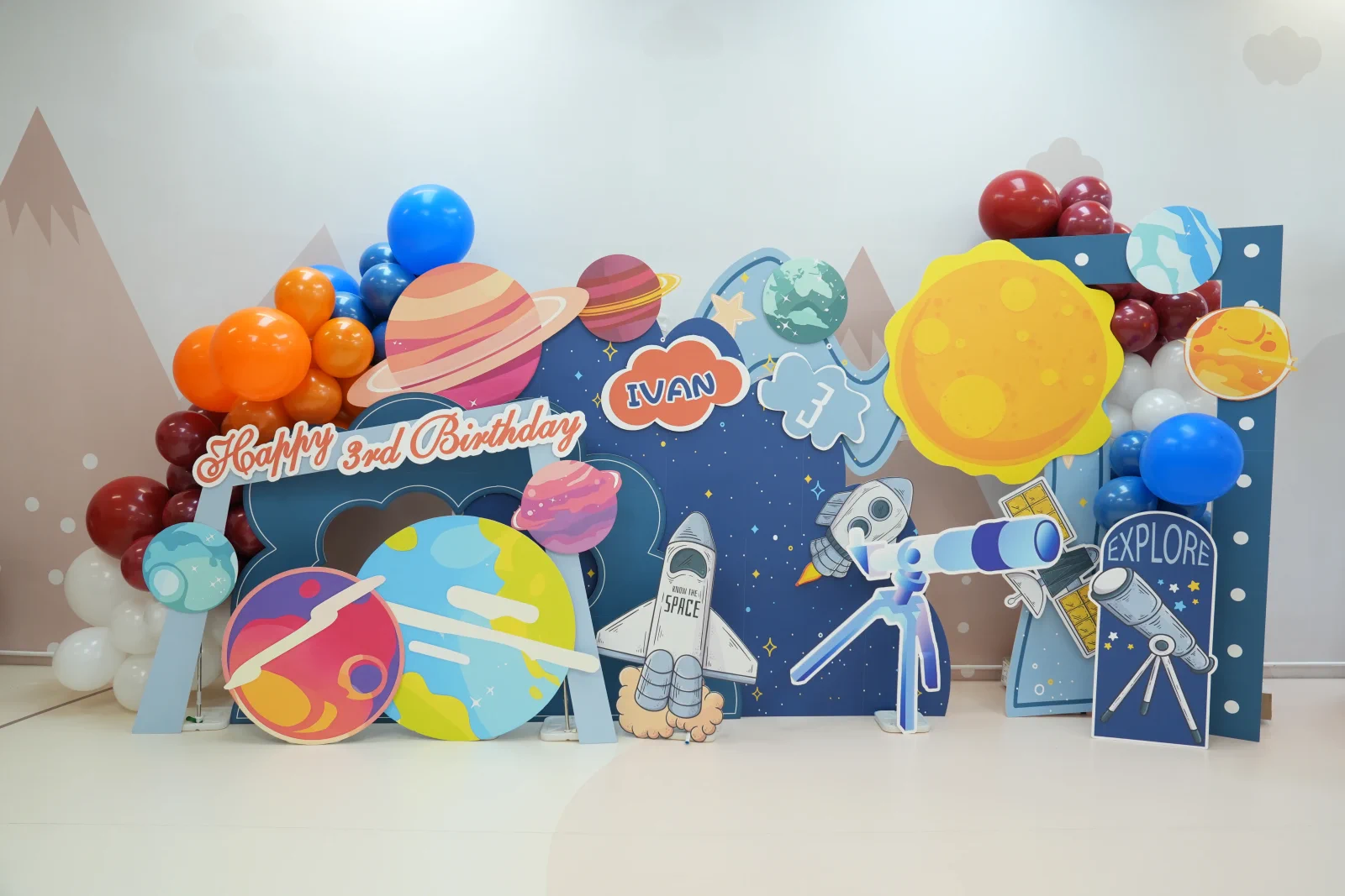 Baby E Playhouse Seasonal theme